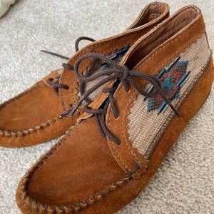 Minnetonka ankle boots